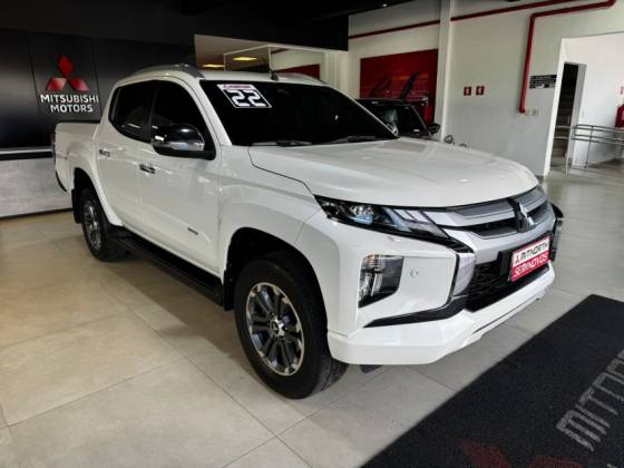 MITSUBISHI L200 TRITON 2.4 16V TURBO DIESEL SPORT HPE-S CD 4P 4X4 AUTOMÁTICO